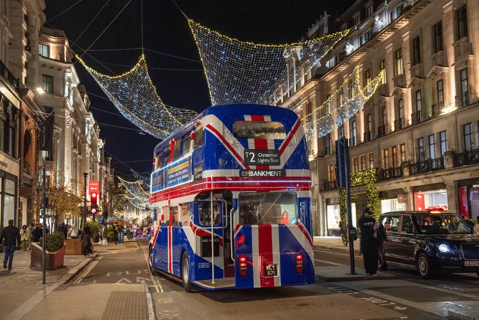 London: Christmas Lights & Bites Tour — photograph from this exact listing
